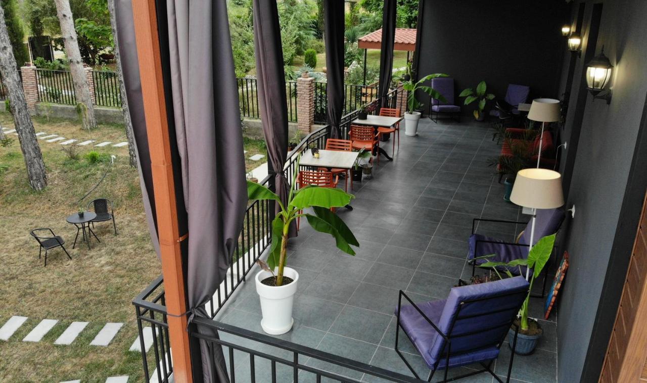 Hotel Უცხო-Utskho เทลาวี ภายนอก รูปภาพ